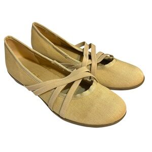 Classique ballet flats tan criss cross strap size 9